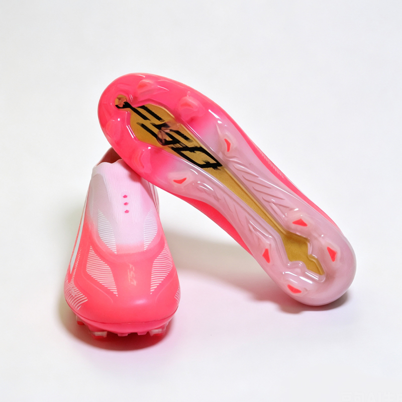 Футбольные бутсы NO-LACE F50 в – обзор и цена Sports Equipment For Boys